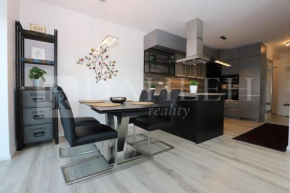 Einpark Fabulous Apartment with Private parking